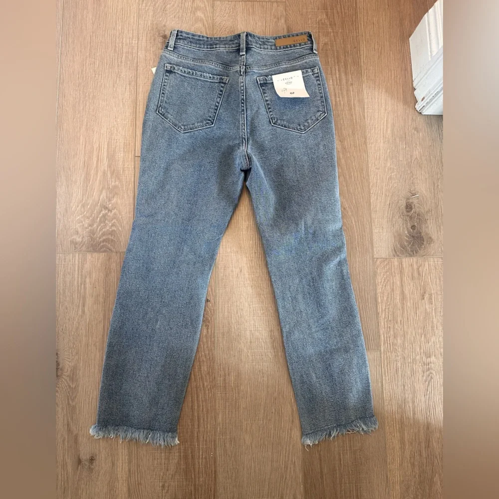 Cello Medium Blue Distressed Cropped Jeans - Picture 4 of 5